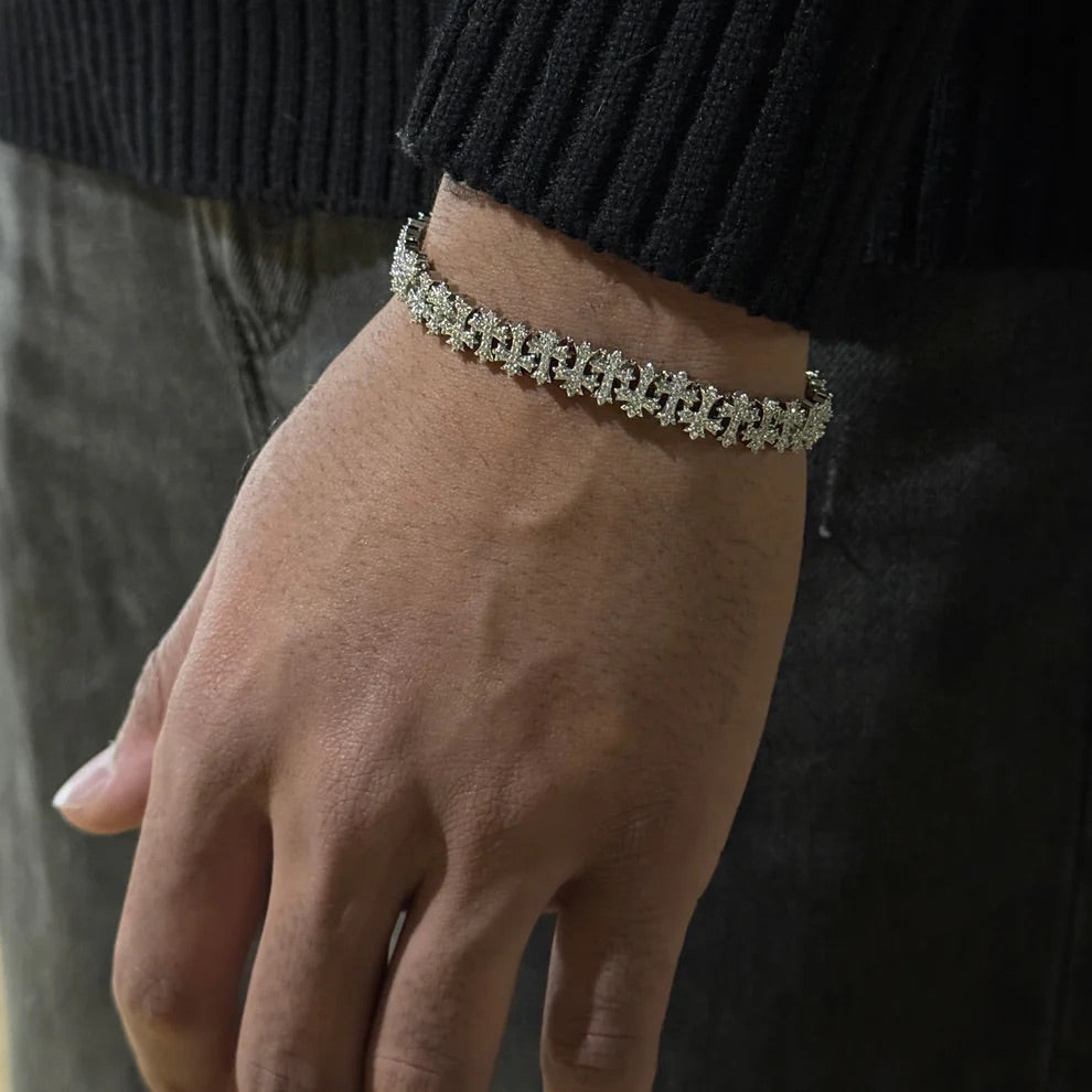 Infinit Cross Bracelet
